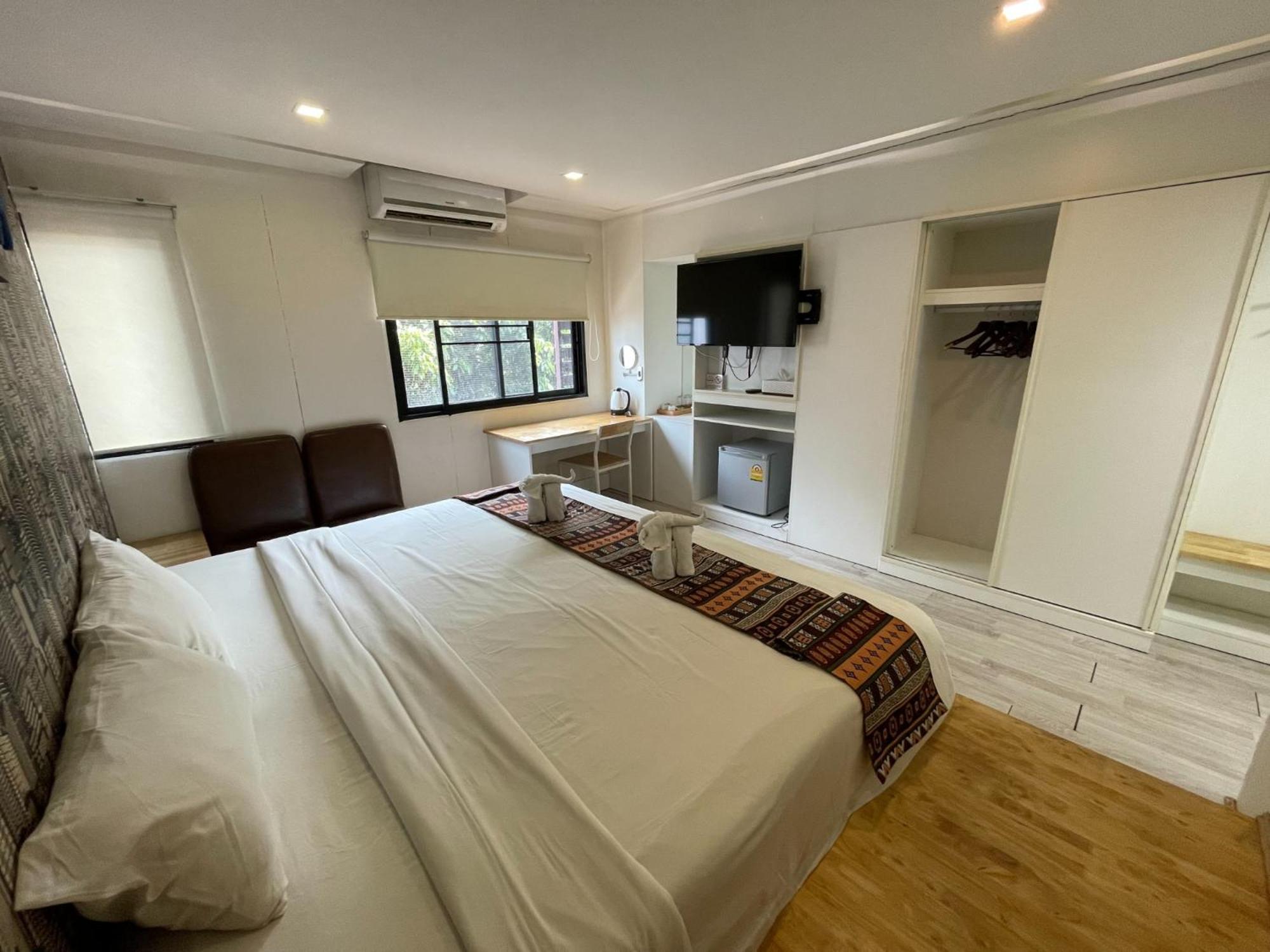 The Guest Arak Boutique Hotel Chiang Mai Exterior photo