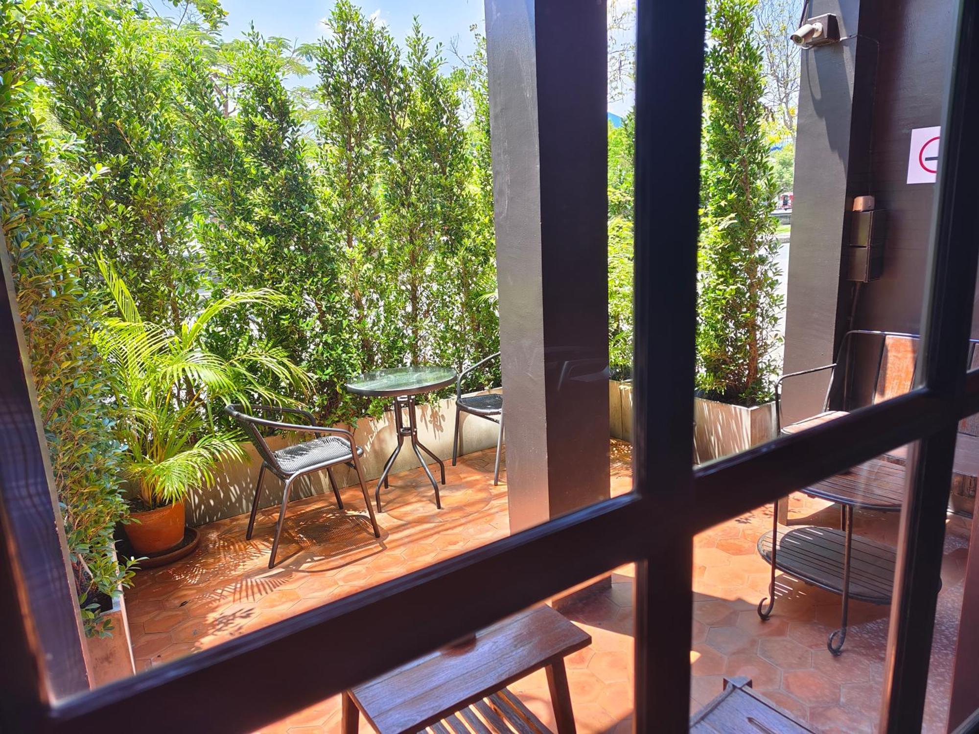 The Guest Arak Boutique Hotel Chiang Mai Exterior photo